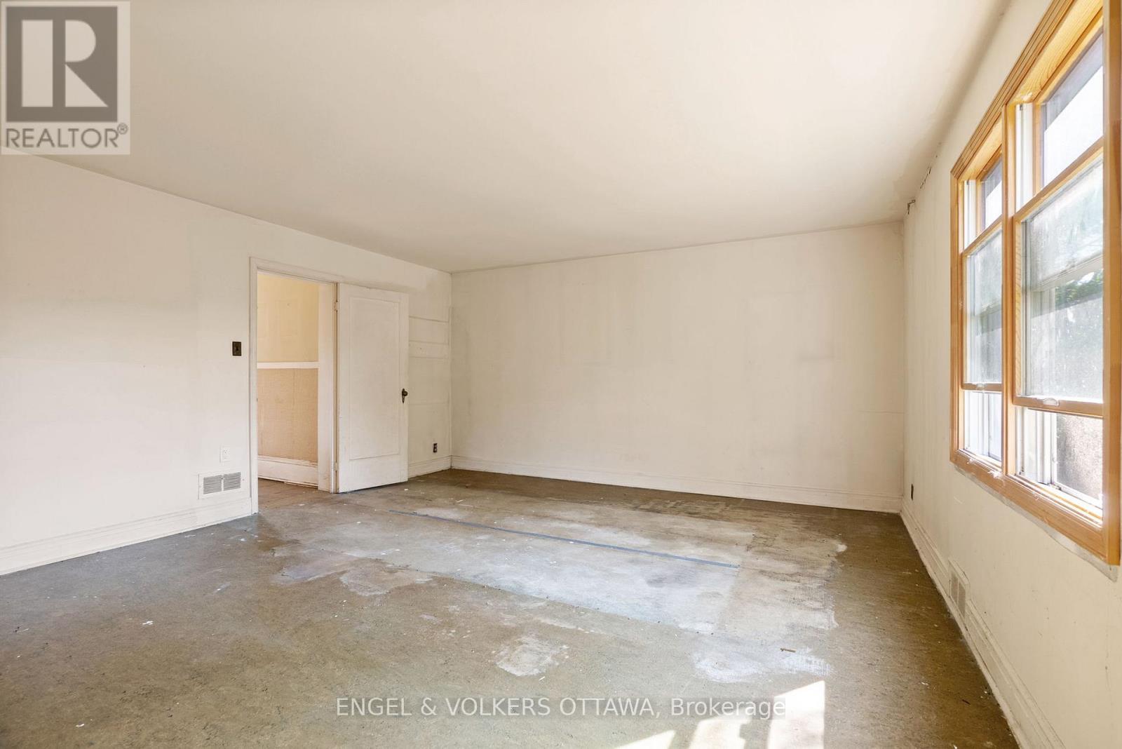 164 Bayswater Avenue, Ottawa, Ontario  K1Y 2G3 - Photo 12 - X12437448