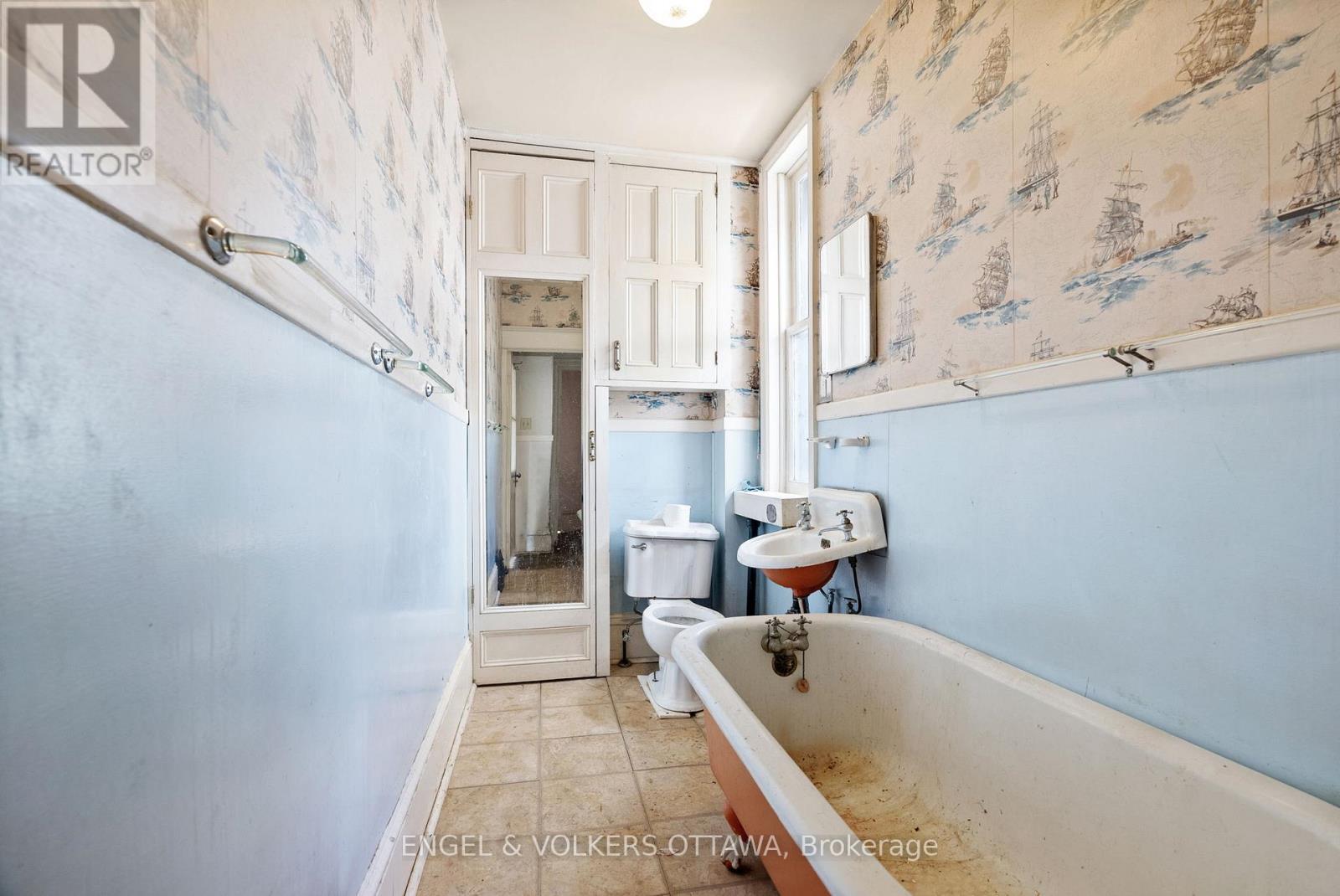 164 Bayswater Avenue, Ottawa, Ontario  K1Y 2G3 - Photo 18 - X12437448