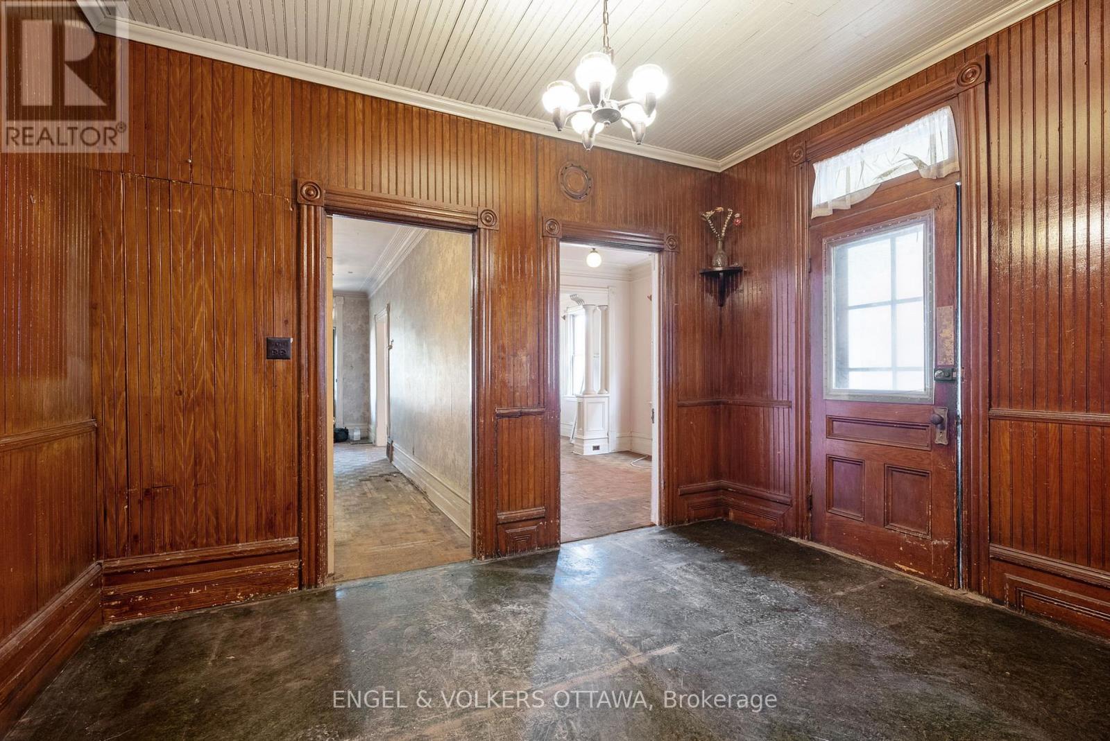 164 Bayswater Avenue, Ottawa, Ontario  K1Y 2G3 - Photo 8 - X12437448