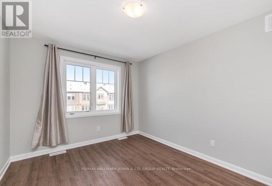 520 Galmoy Way, Ottawa, Ontario  K2J 6V1 - Photo 13 - X12437488