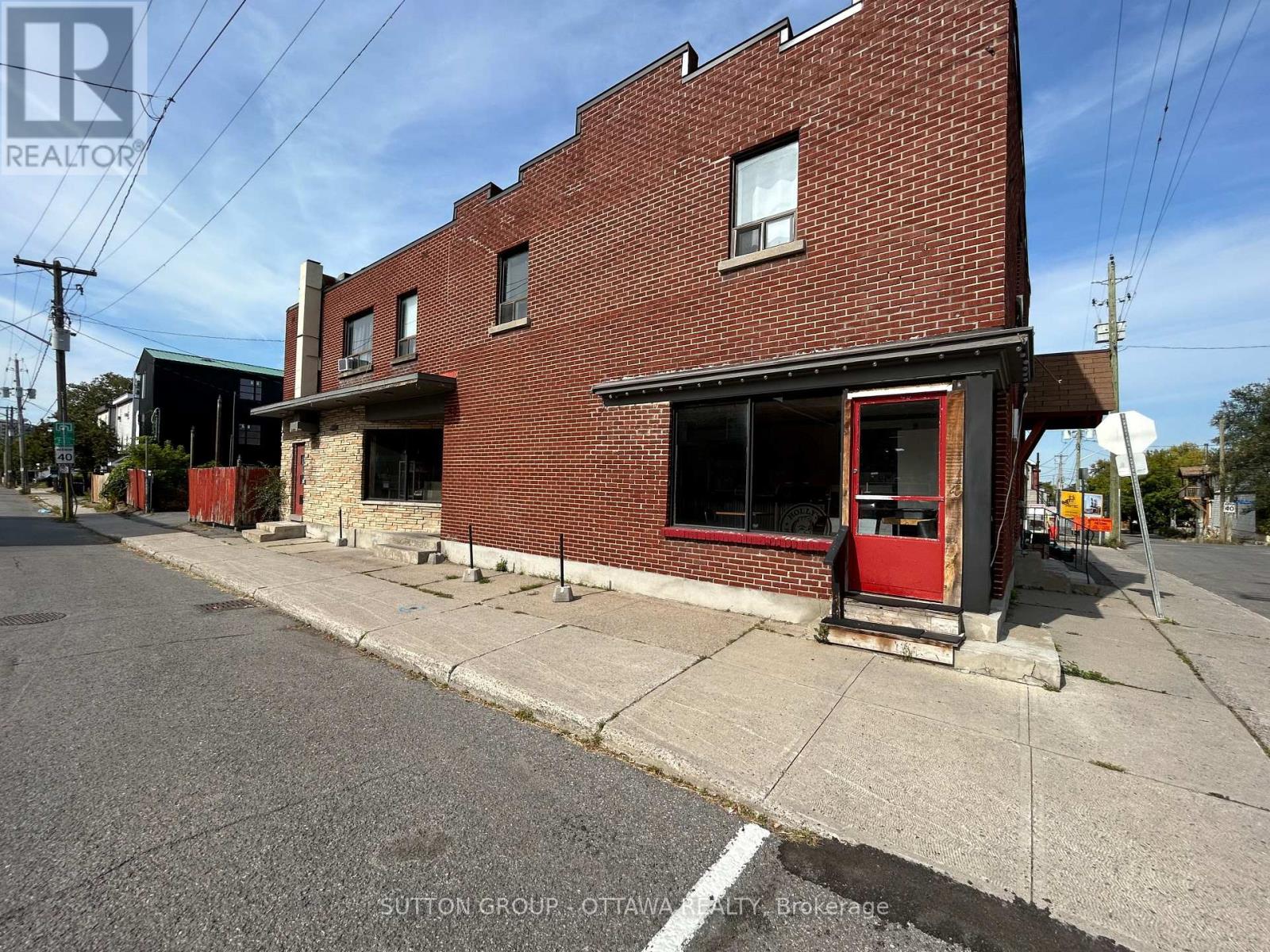 45 Armstrong Street, Ottawa, Ontario  K1Y 2V6 - Photo 2 - X12437544