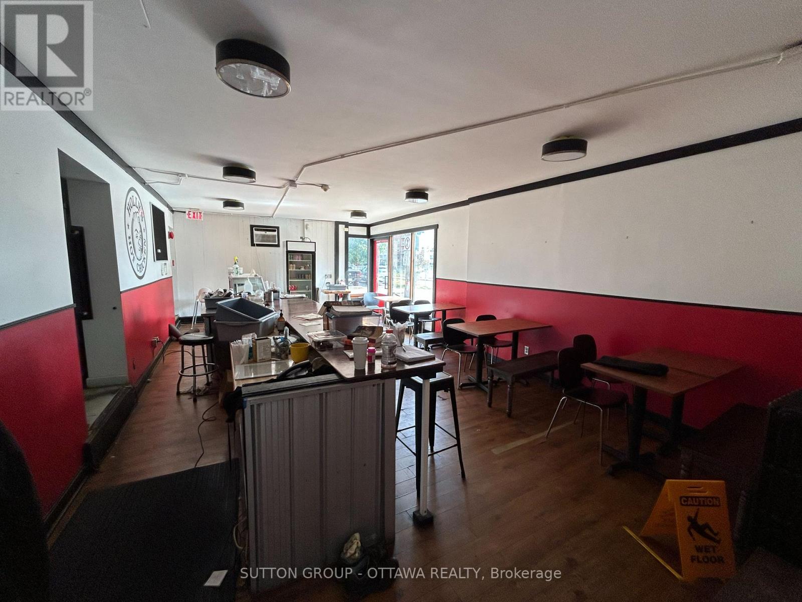 45 Armstrong Street, Ottawa, Ontario  K1Y 2V6 - Photo 5 - X12437544