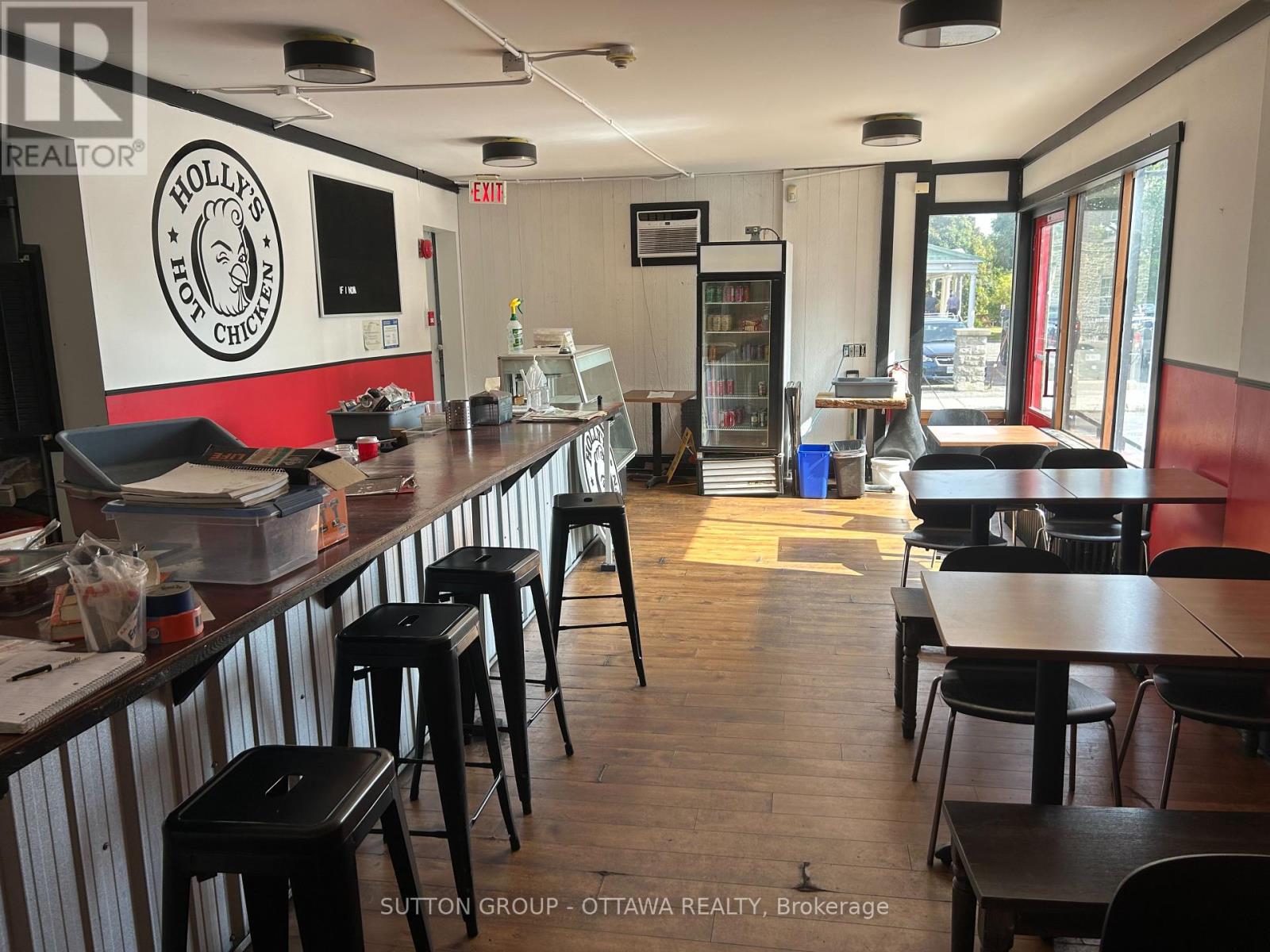 45 Armstrong Street, Ottawa, Ontario  K1Y 2V6 - Photo 6 - X12437544