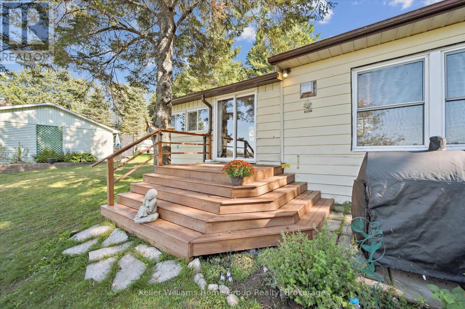 739 Seventh Street, Centre Wellington, Ontario  N0B 1J0 - Photo 32 - X12437405