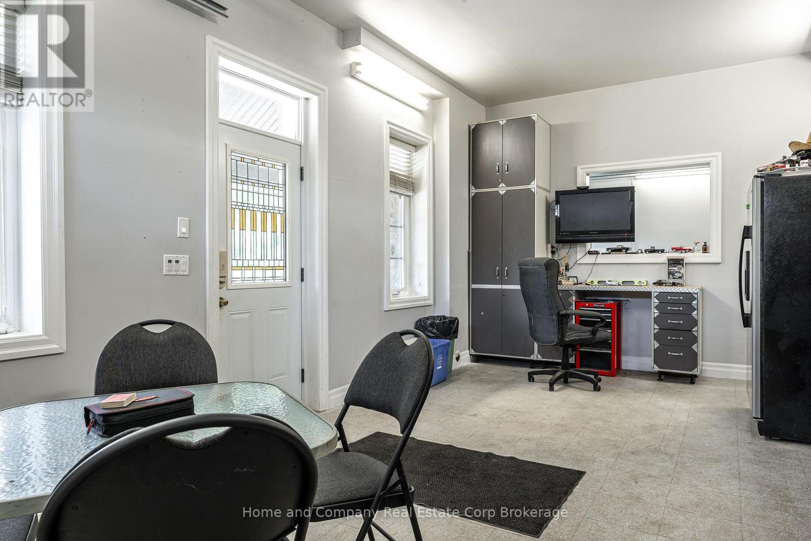 35 Thomas Street, St. Marys, Ontario  N4X 1A2 - Photo 31 - X12437429
