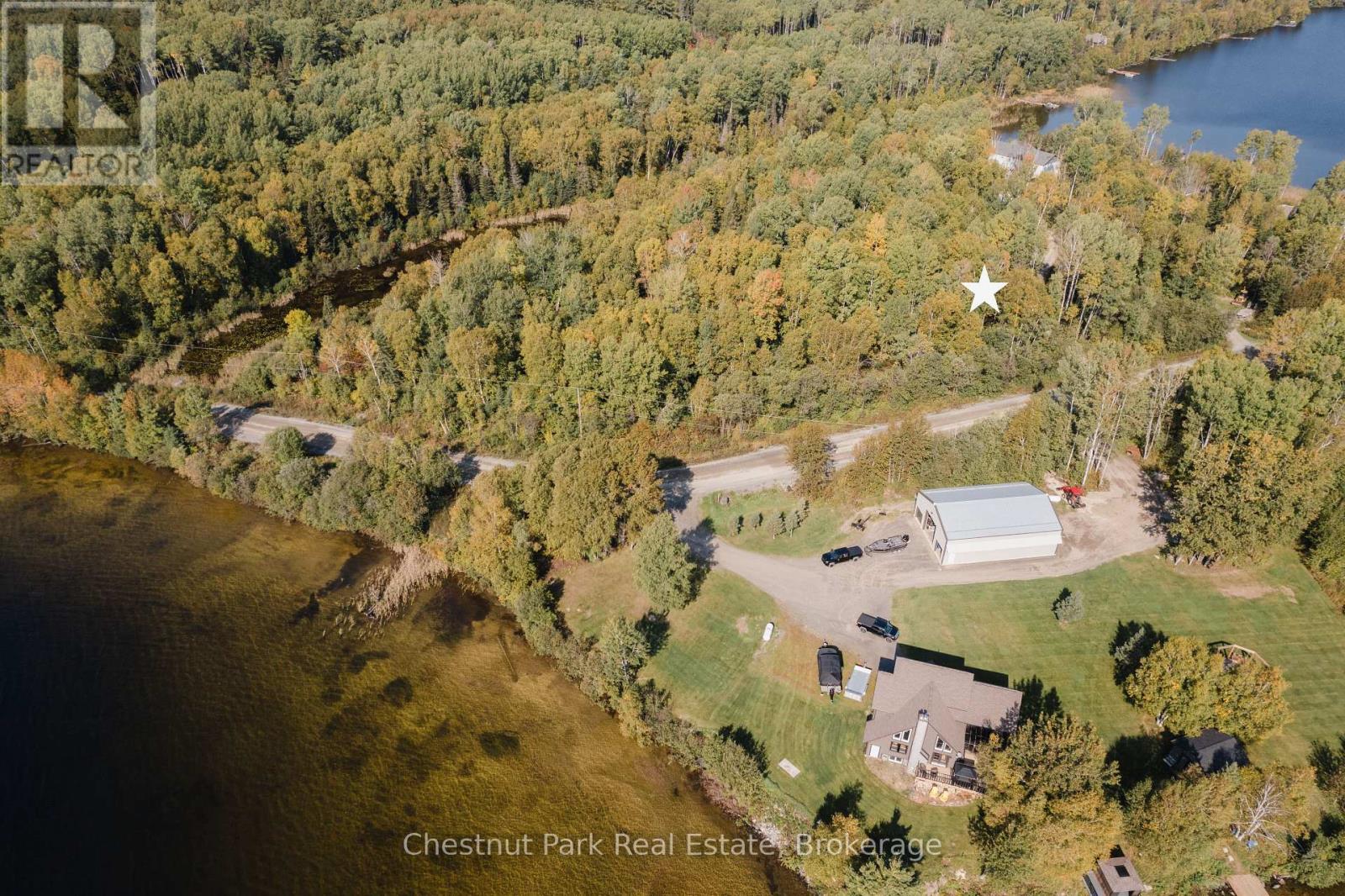38 White Bear Court, Temagami, Ontario  P0H 2H0 - Photo 2 - X12437459
