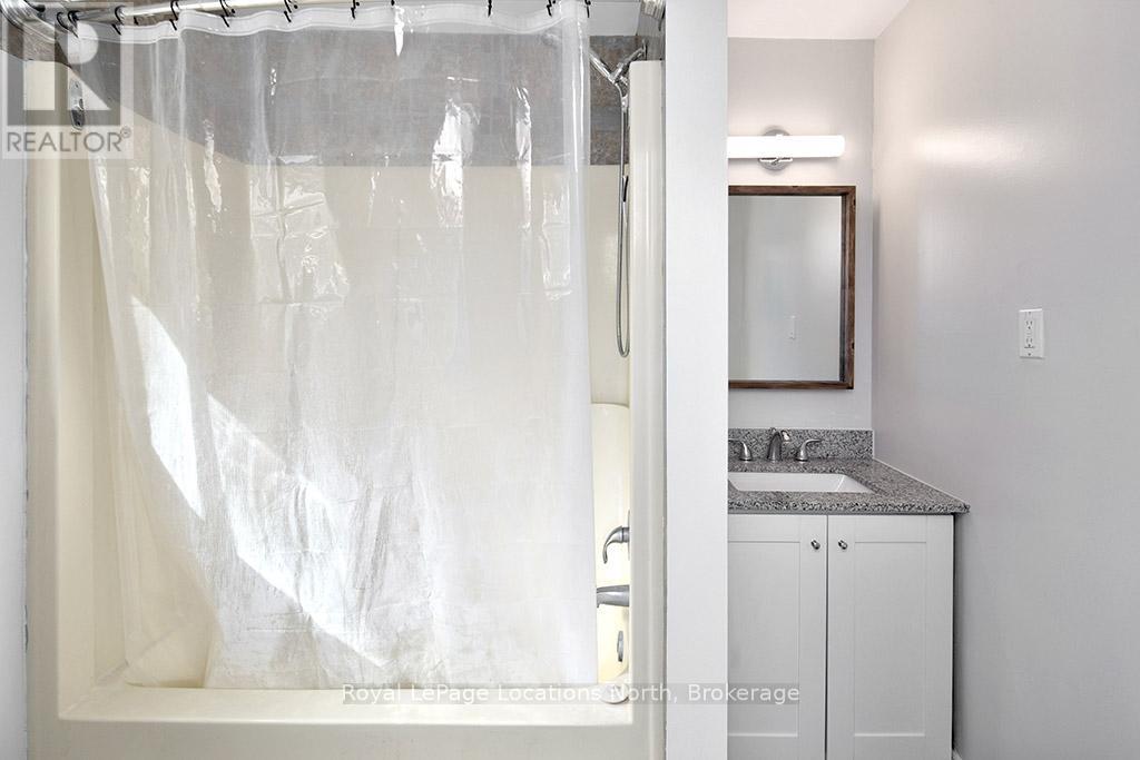 140 Loucks Lane, Chatsworth, Ontario  N0H 1G0 - Photo 12 - X12437538