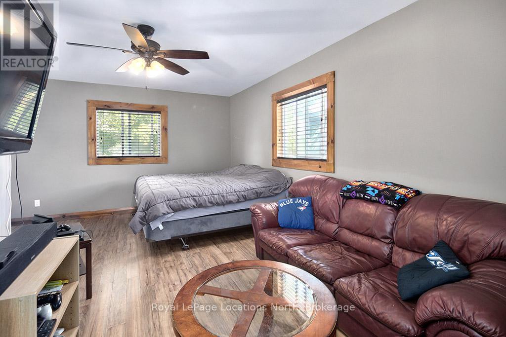 140 Loucks Lane, Chatsworth, Ontario  N0H 1G0 - Photo 13 - X12437538