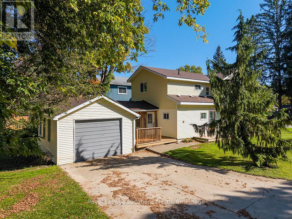 140 Loucks Lane, Chatsworth, Ontario  N0H 1G0 - Photo 3 - X12437538