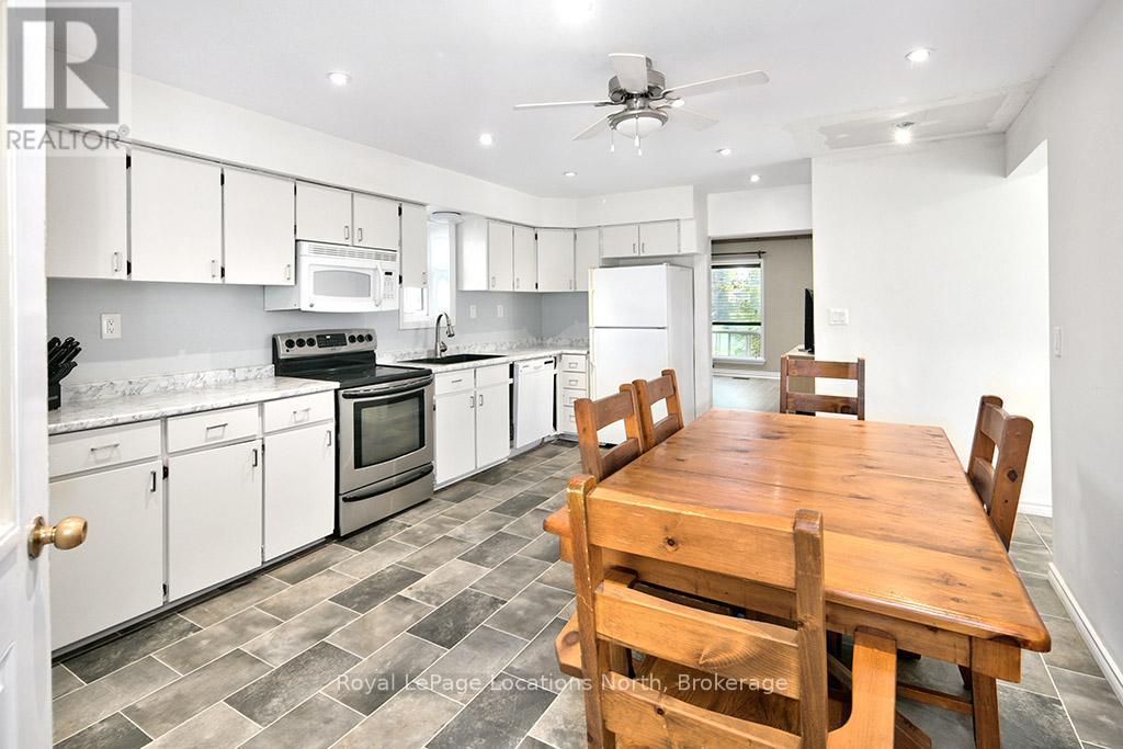 140 Loucks Lane, Chatsworth, Ontario  N0H 1G0 - Photo 6 - X12437538