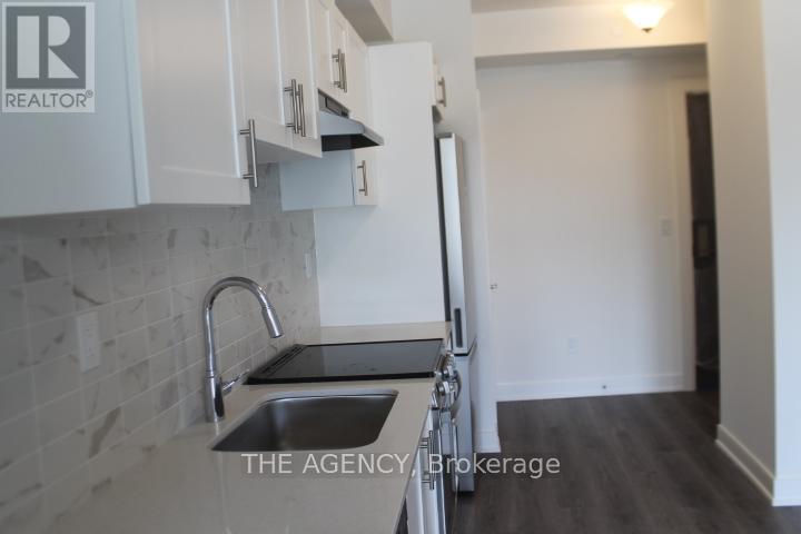 210 - 715 Davis Drive, Newmarket, Ontario  L3Y 0J2 - Photo 10 - N12437322