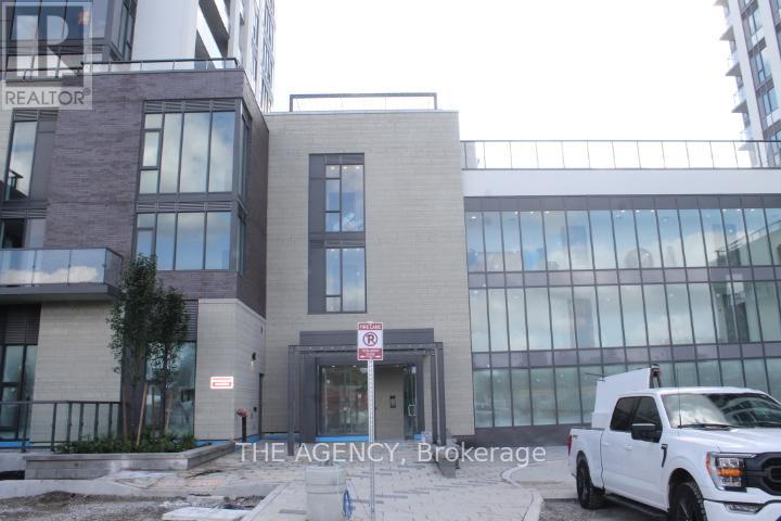 210 - 715 Davis Drive, Newmarket, Ontario  L3Y 0J2 - Photo 4 - N12437322