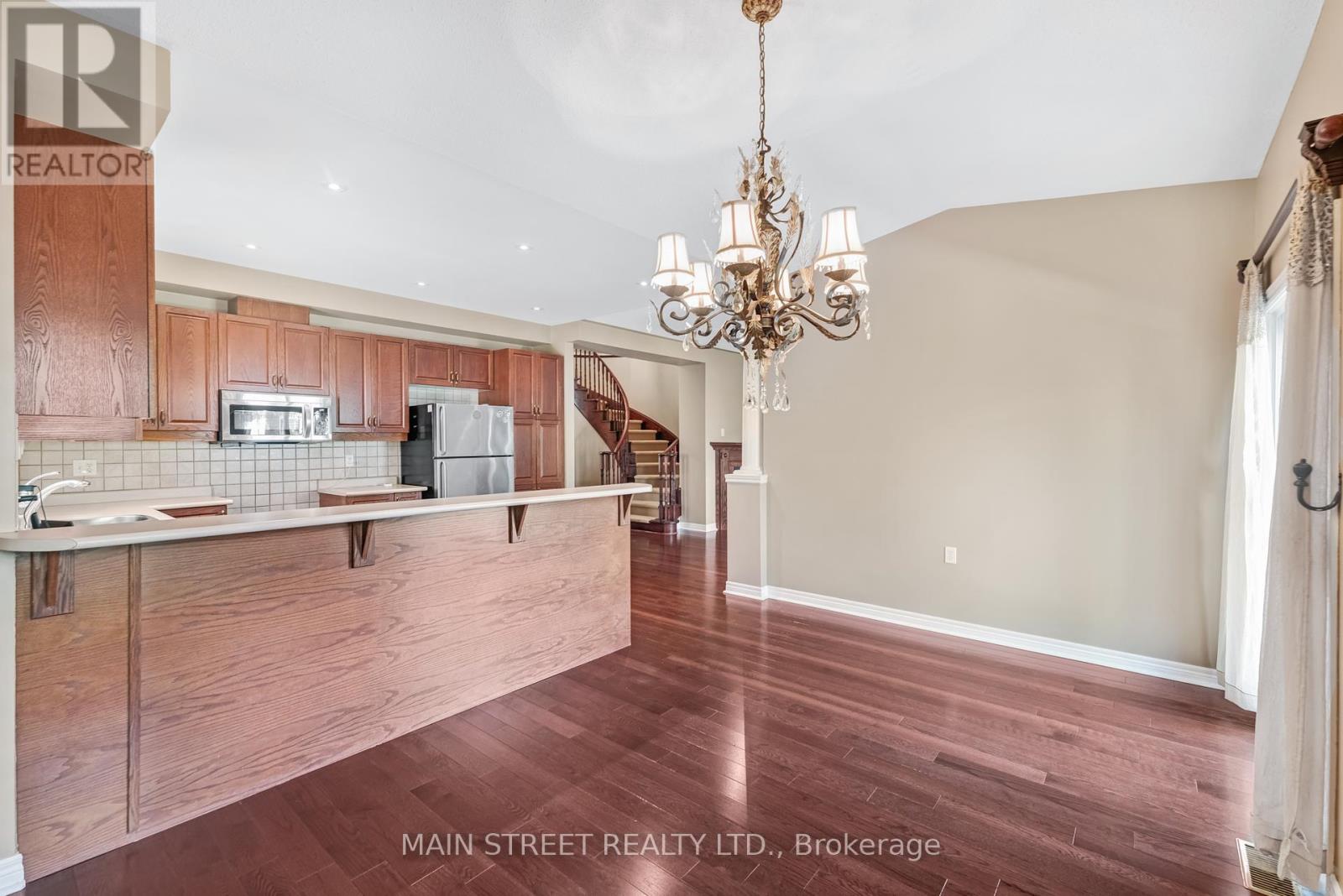 110 Tierra Avenue, Vaughan, Ontario  L6A 2Z4 - Photo 12 - N12437356
