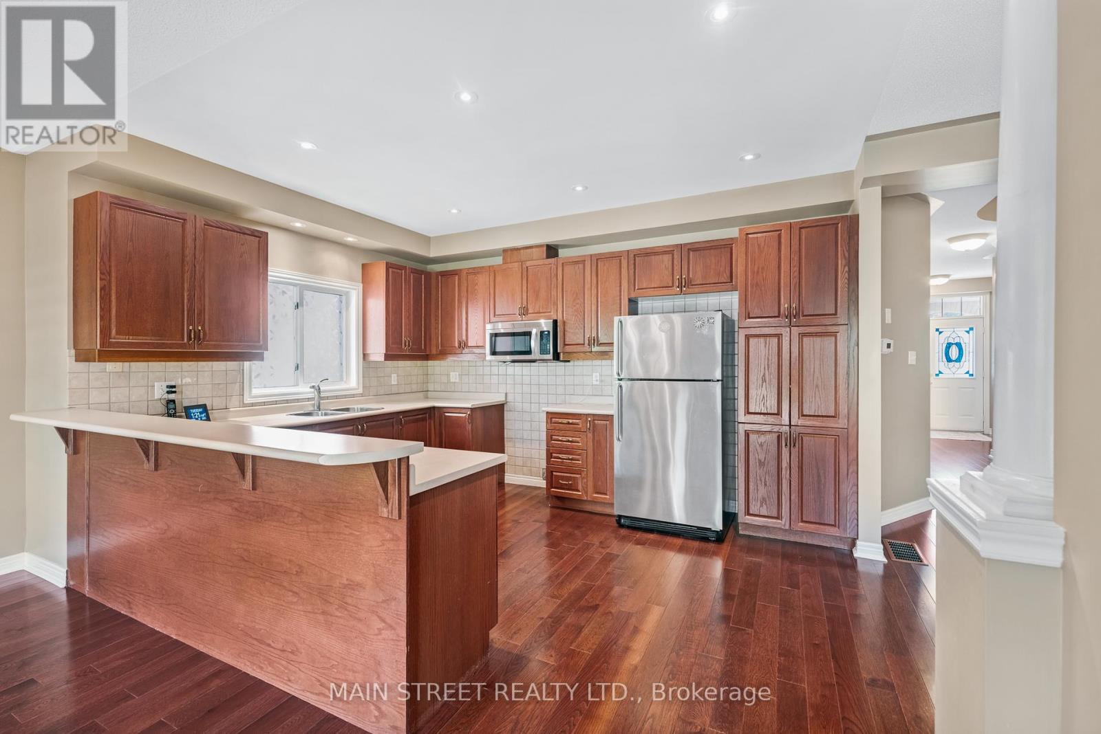 110 Tierra Avenue, Vaughan, Ontario  L6A 2Z4 - Photo 9 - N12437356