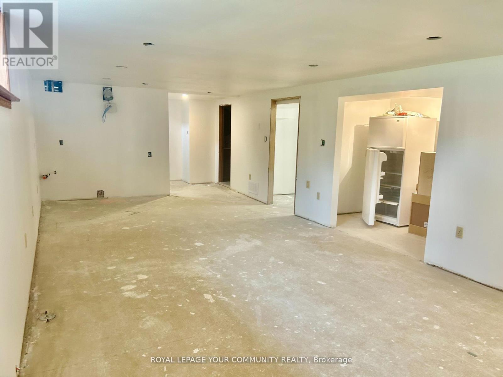 139 Queen Street, Newmarket, Ontario  L3Y 2E9 - Photo 22 - N12437358