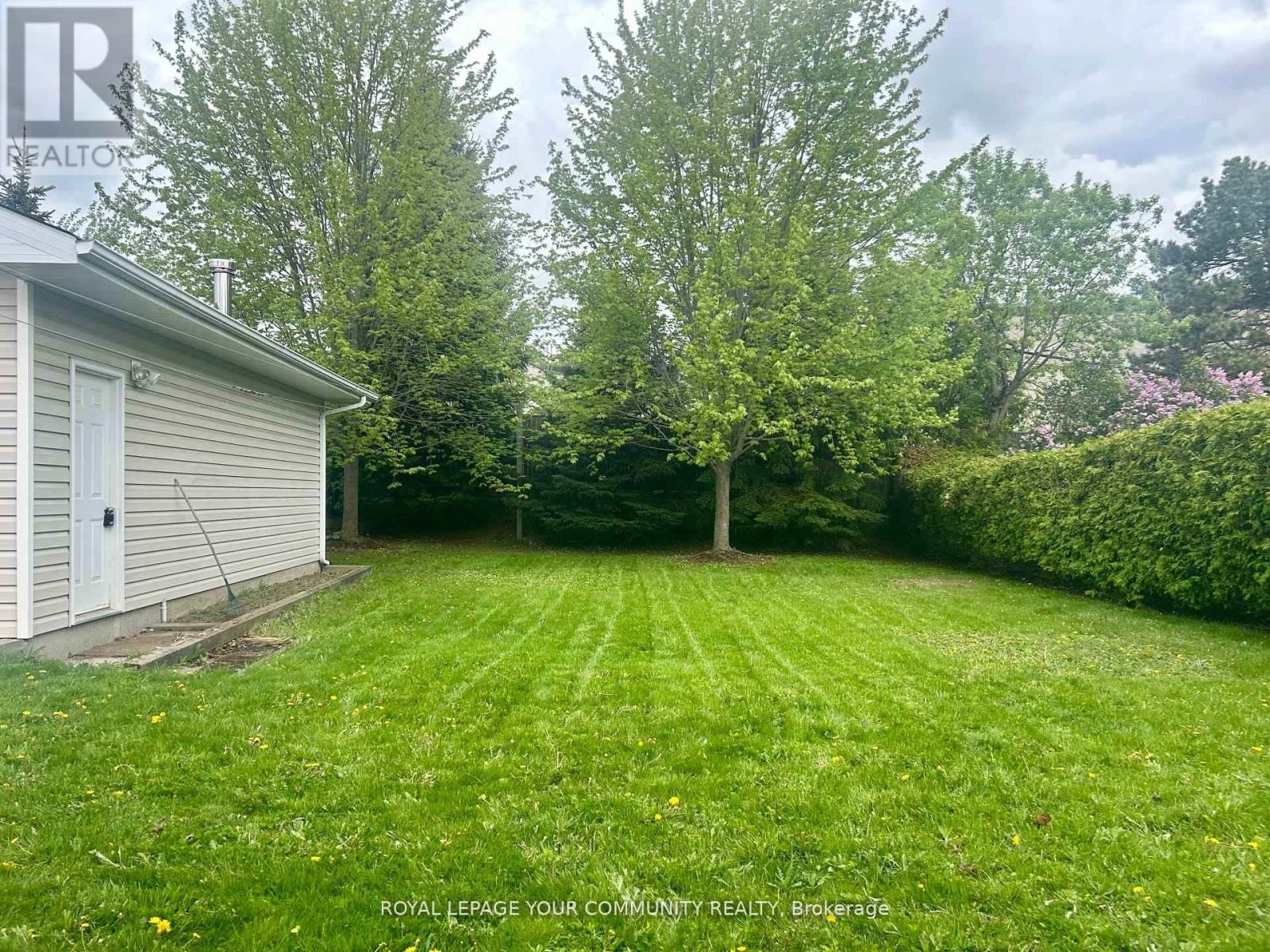 139 Queen Street, Newmarket, Ontario  L3Y 2E9 - Photo 6 - N12437358