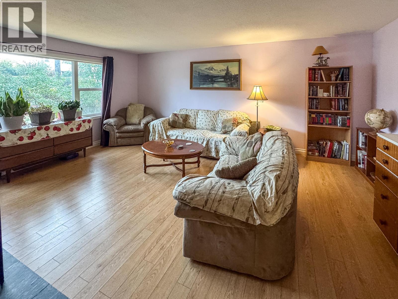 215 16th Avenue S, Cranbrook, British Columbia  V1C 2Z5 - Photo 7 - 10364500