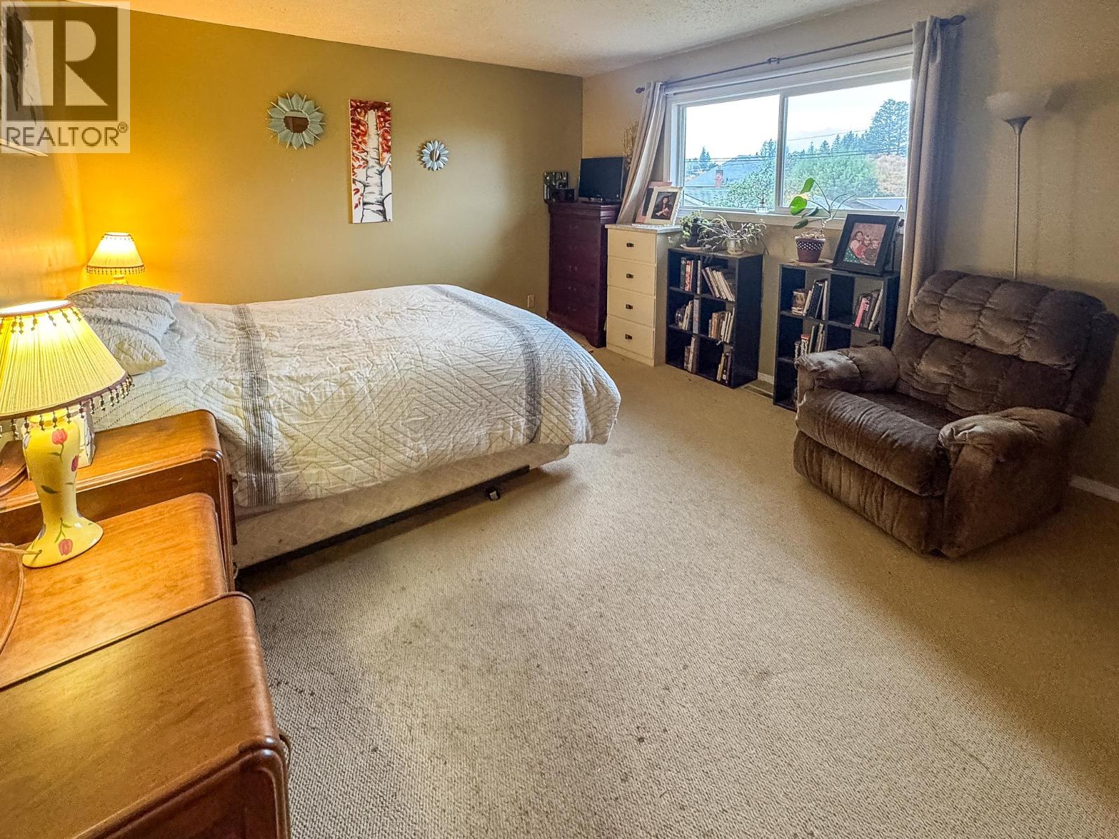 215 16th Avenue S, Cranbrook, British Columbia  V1C 2Z5 - Photo 9 - 10364500