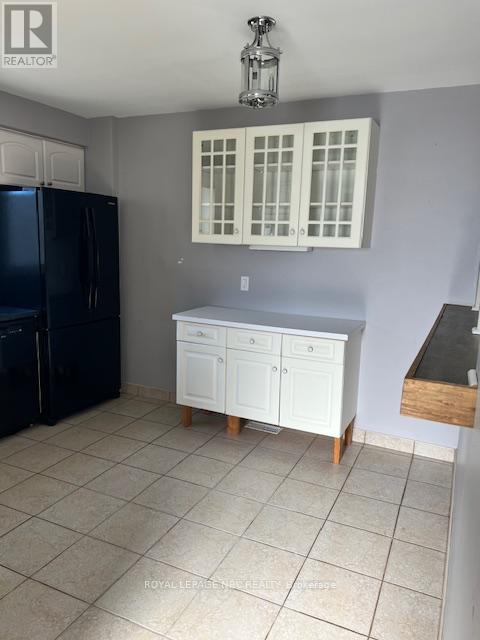 4227 Briarwood Avenue, Niagara Falls (Morrison), Ontario  L2E 6Z1 - Photo 8 - X12437422