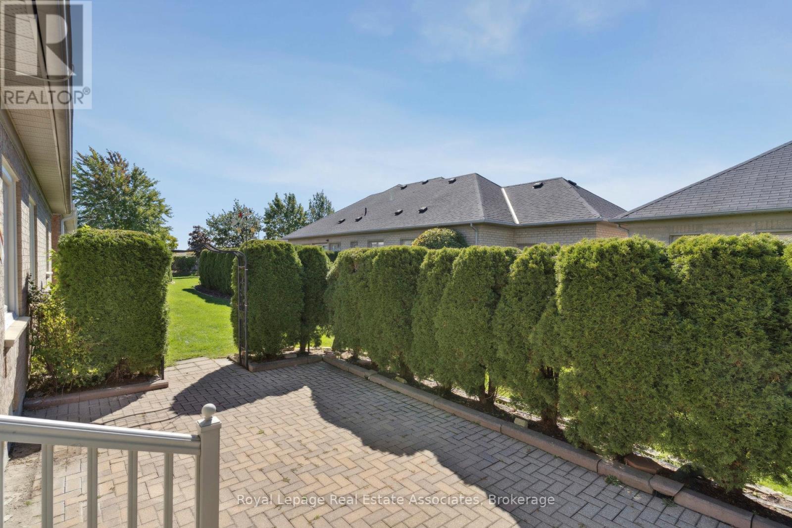 7 Powder Mill Court, Brampton (Sandringham-Wellington), Ontario  L6R 1W5 - Photo 40 - W12437108