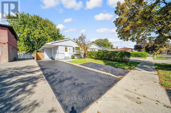 118 Archdekin Drive, Brampton (Madoc), Ontario  L6V 1Y7 - Photo 1 - W12437122