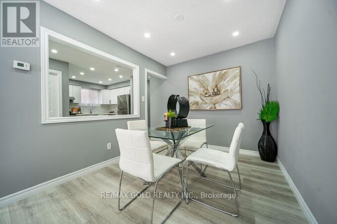 118 Archdekin Drive, Brampton (Madoc), Ontario  L6V 1Y7 - Photo 9 - W12437122