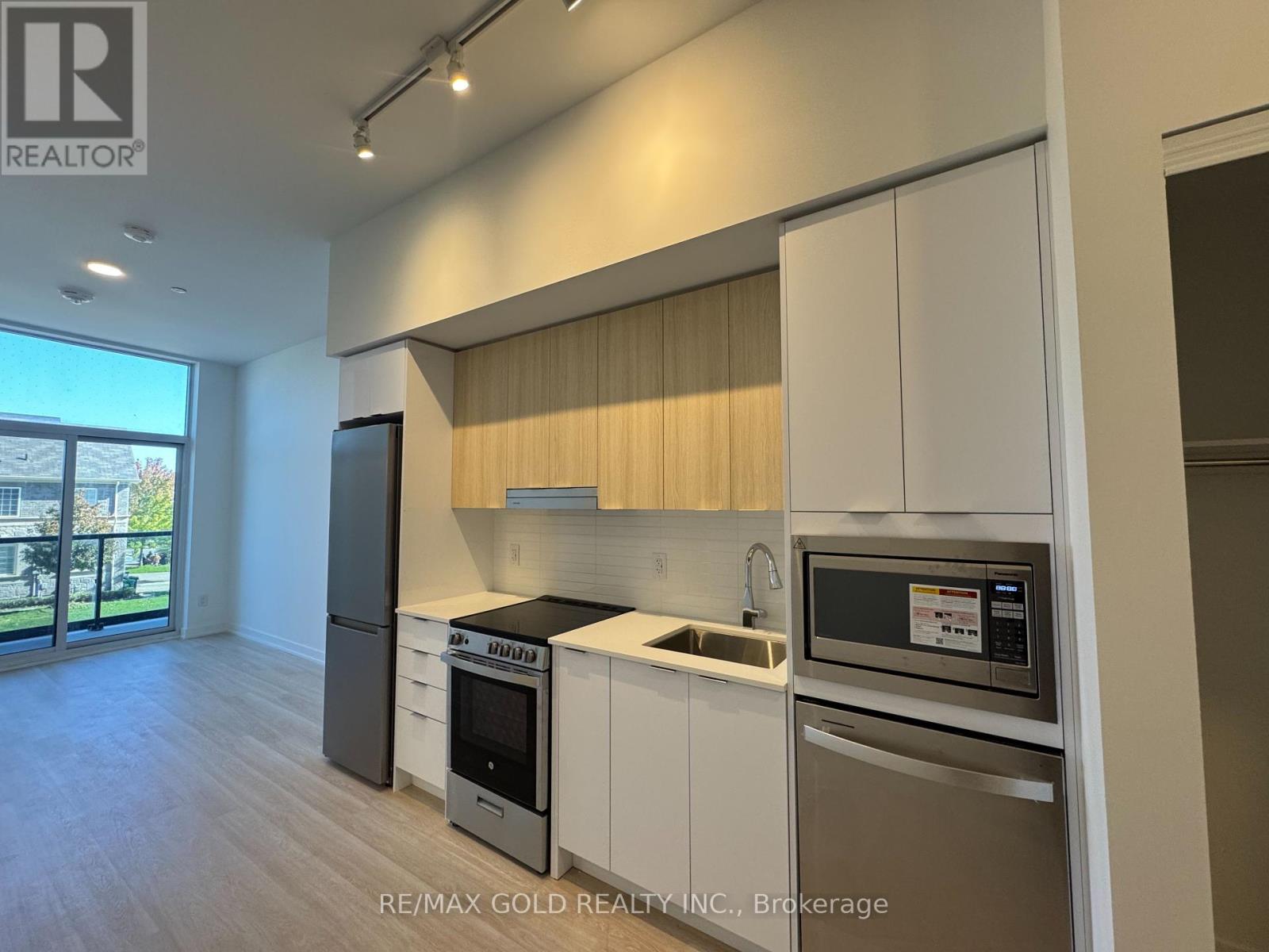 218 - 5105 Hurontario Street, Mississauga, Ontario  L4Z 3X7 - Photo 4 - W12437126