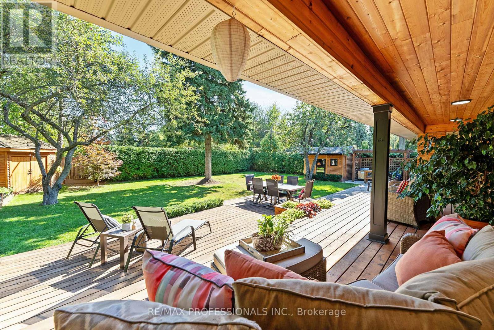 19 Palace Arch Drive, Toronto, Ontario  M9A 2R9 - Photo 40 - W12437132