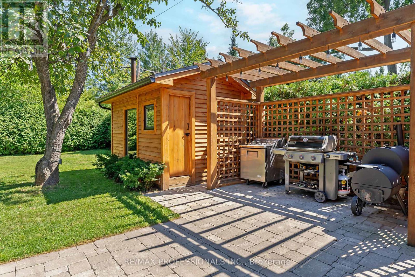 19 Palace Arch Drive, Toronto, Ontario  M9A 2R9 - Photo 45 - W12437132