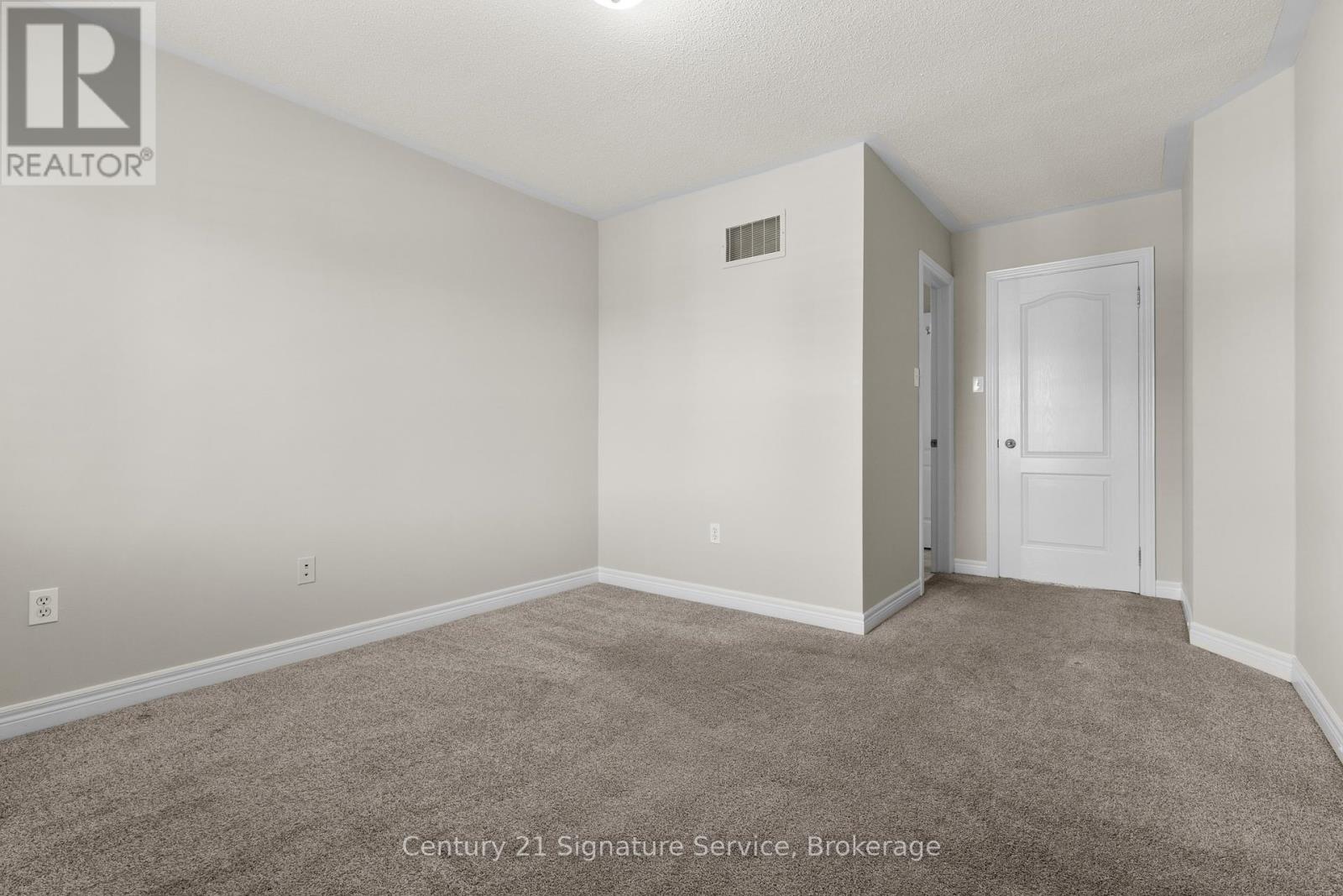 54 Millhouse Mews, Brampton, Ontario  L6Y 5J8 - Photo 26 - W12437149