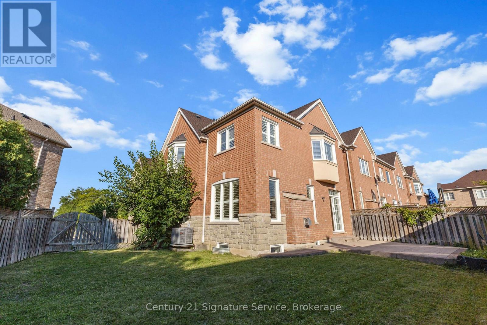 54 Millhouse Mews, Brampton, Ontario  L6Y 5J8 - Photo 45 - W12437149