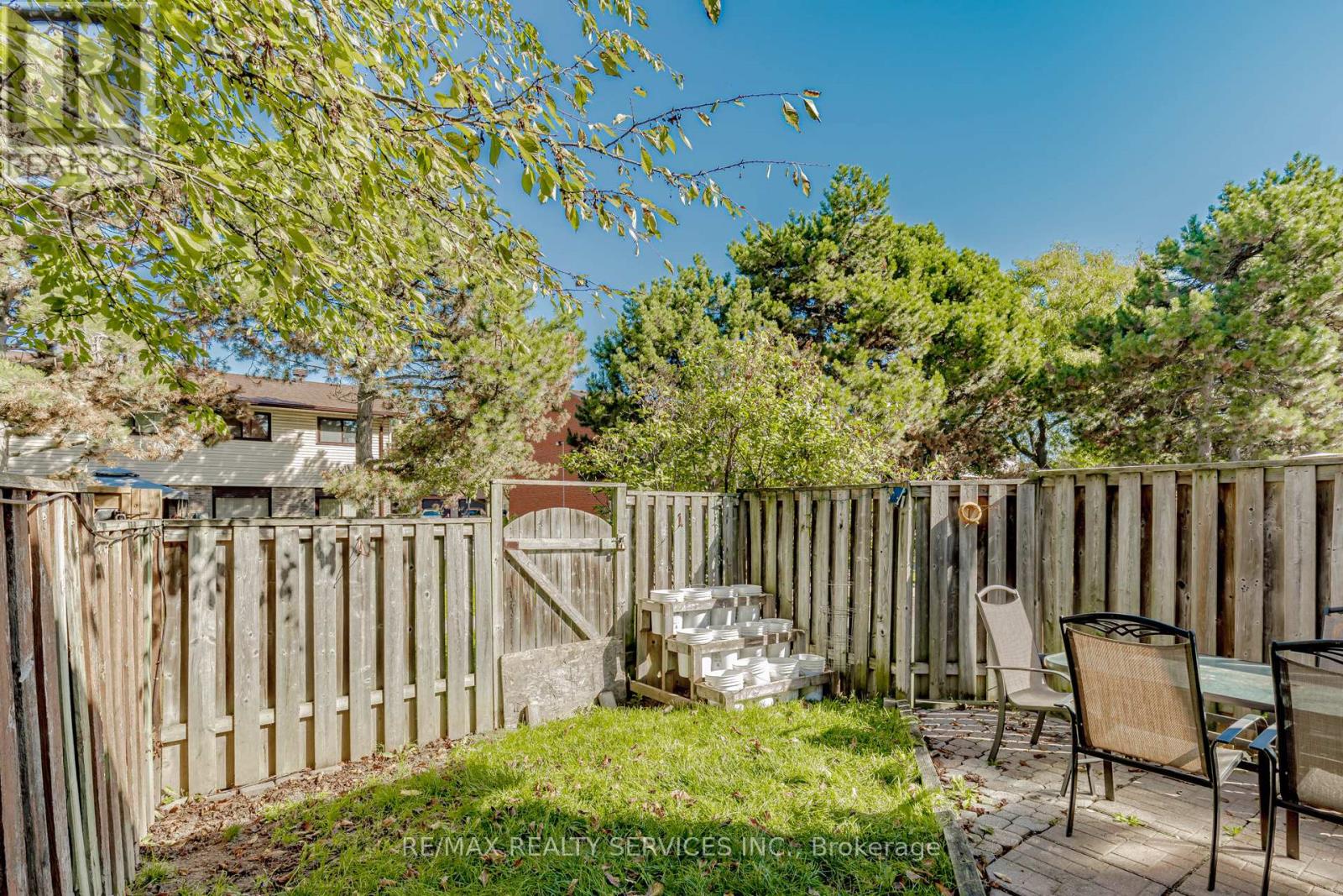 114 - 114 Foster Crescent, Brampton, Ontario  L6V 3M8 - Photo 23 - W12437154