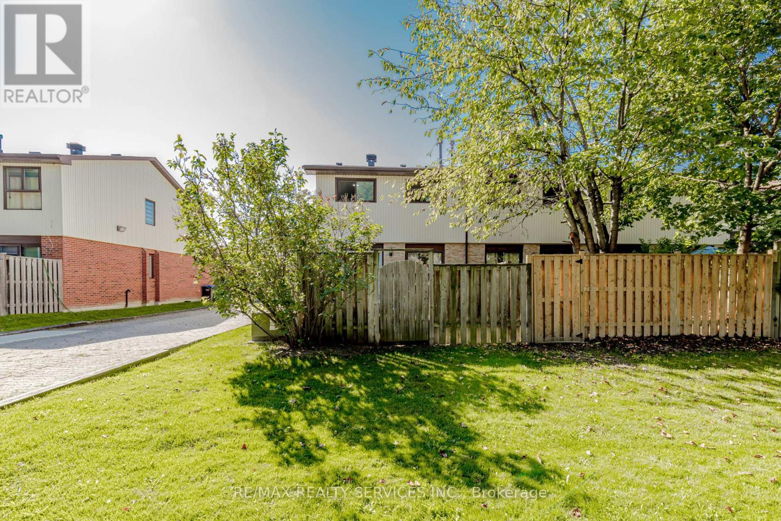 114 - 114 Foster Crescent, Brampton, Ontario  L6V 3M8 - Photo 26 - W12437154