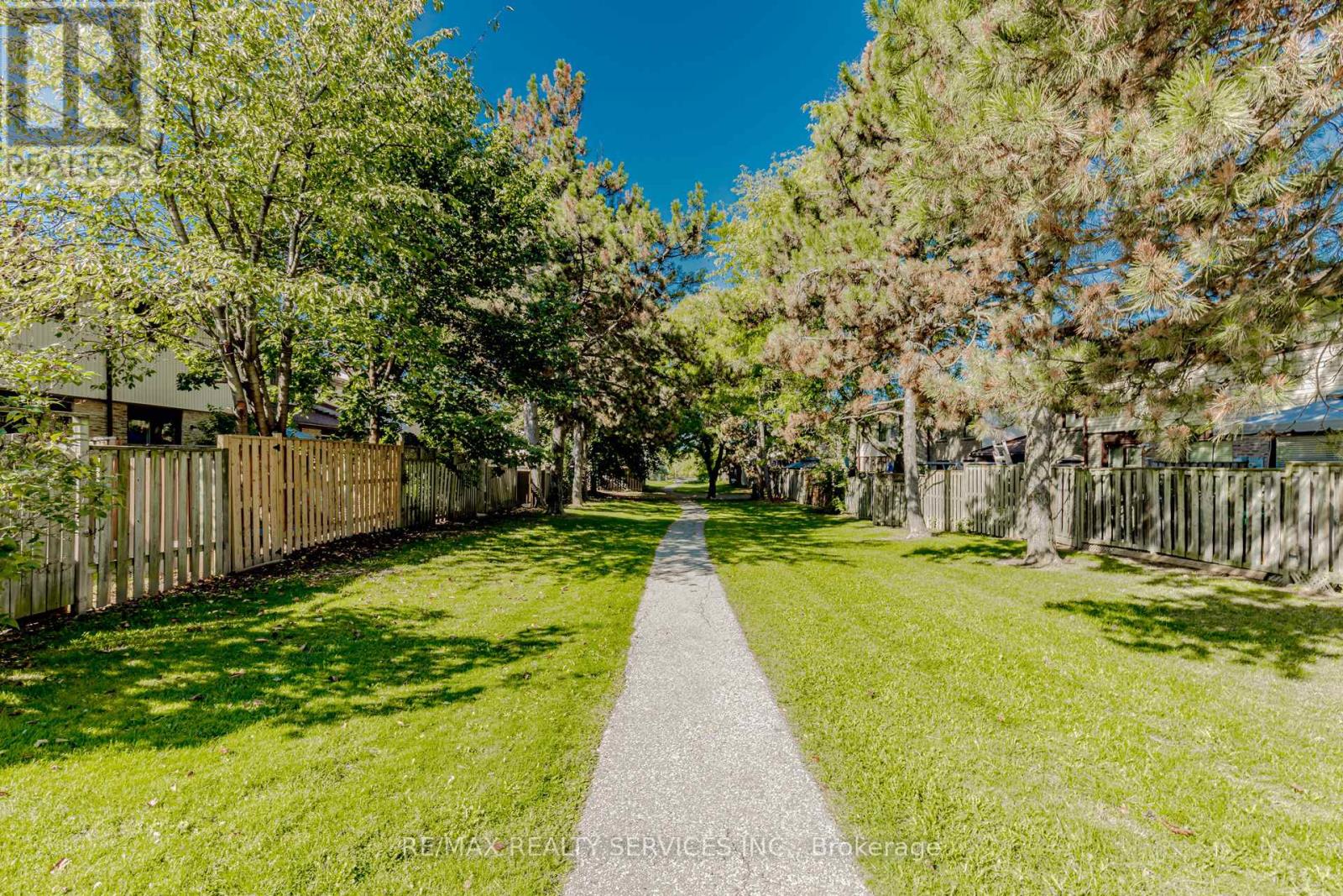 114 - 114 Foster Crescent, Brampton, Ontario  L6V 3M8 - Photo 27 - W12437154