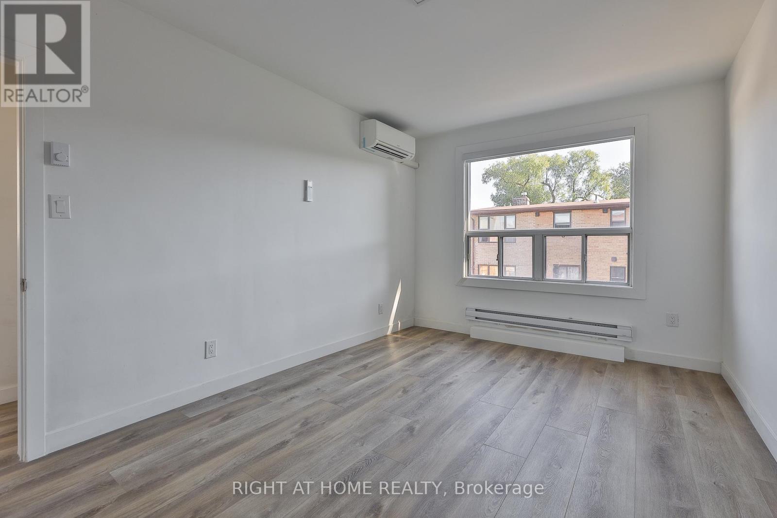 8 - 2841 Keele Street, Toronto, Ontario  M3M 2G7 - Photo 11 - W12437231