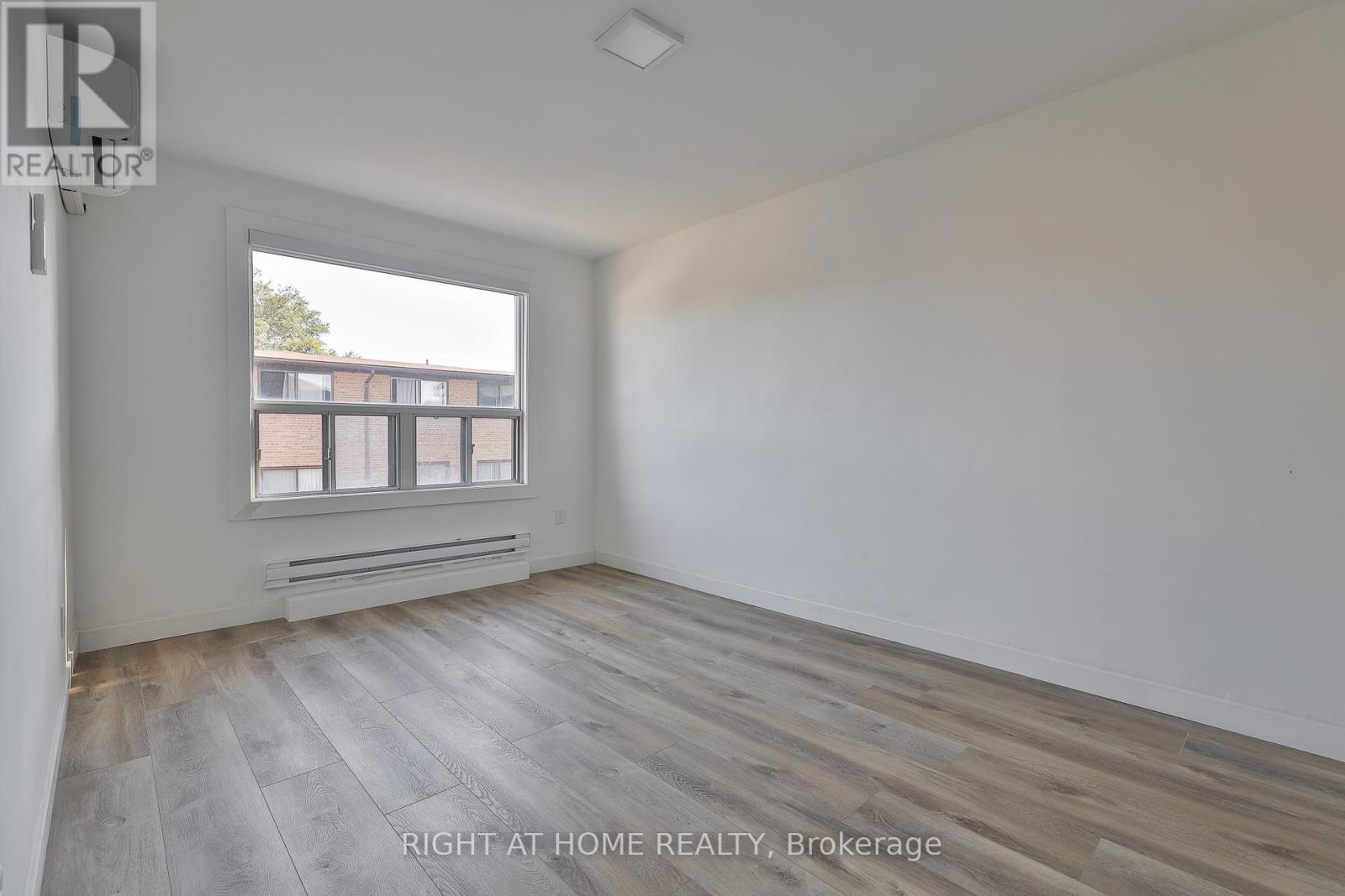8 - 2841 Keele Street, Toronto, Ontario  M3M 2G7 - Photo 12 - W12437231