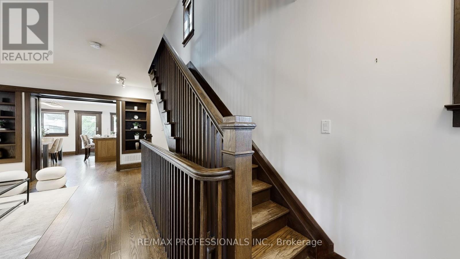 49 Albert Avenue, Toronto, Ontario  M8V 2L6 - Photo 21 - W12437260