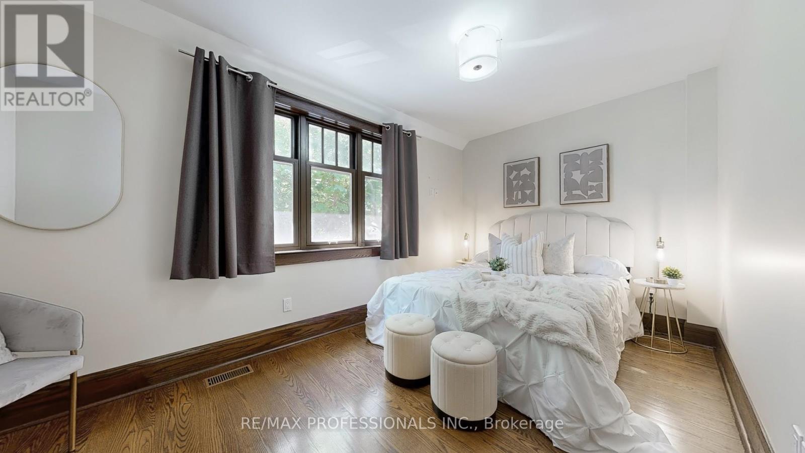 49 Albert Avenue, Toronto, Ontario  M8V 2L6 - Photo 26 - W12437260