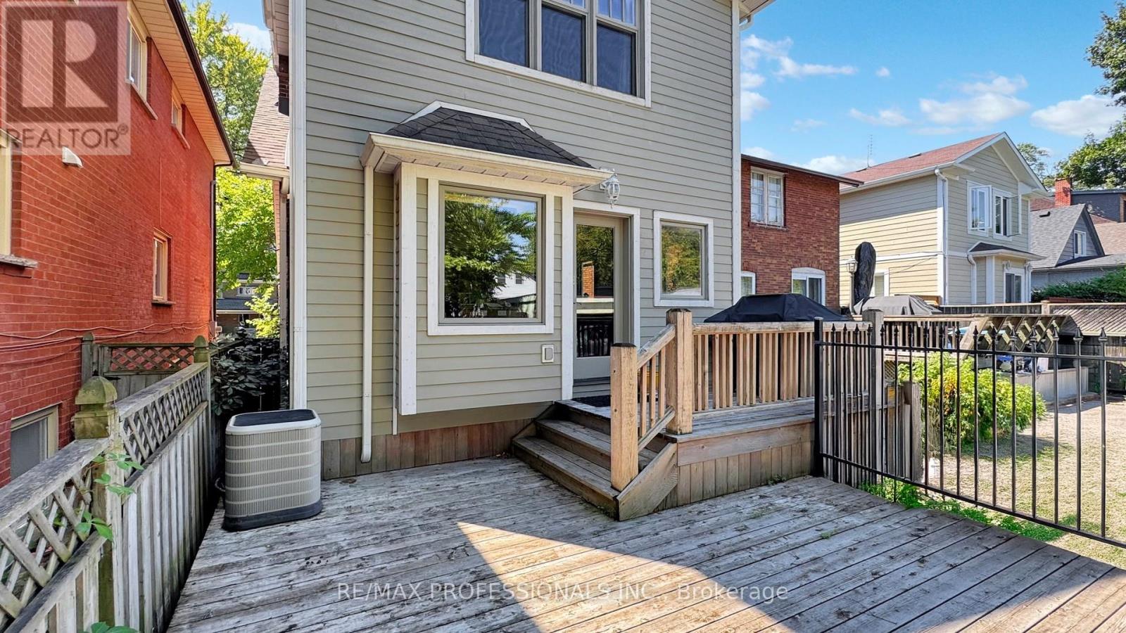 49 Albert Avenue, Toronto, Ontario  M8V 2L6 - Photo 34 - W12437260