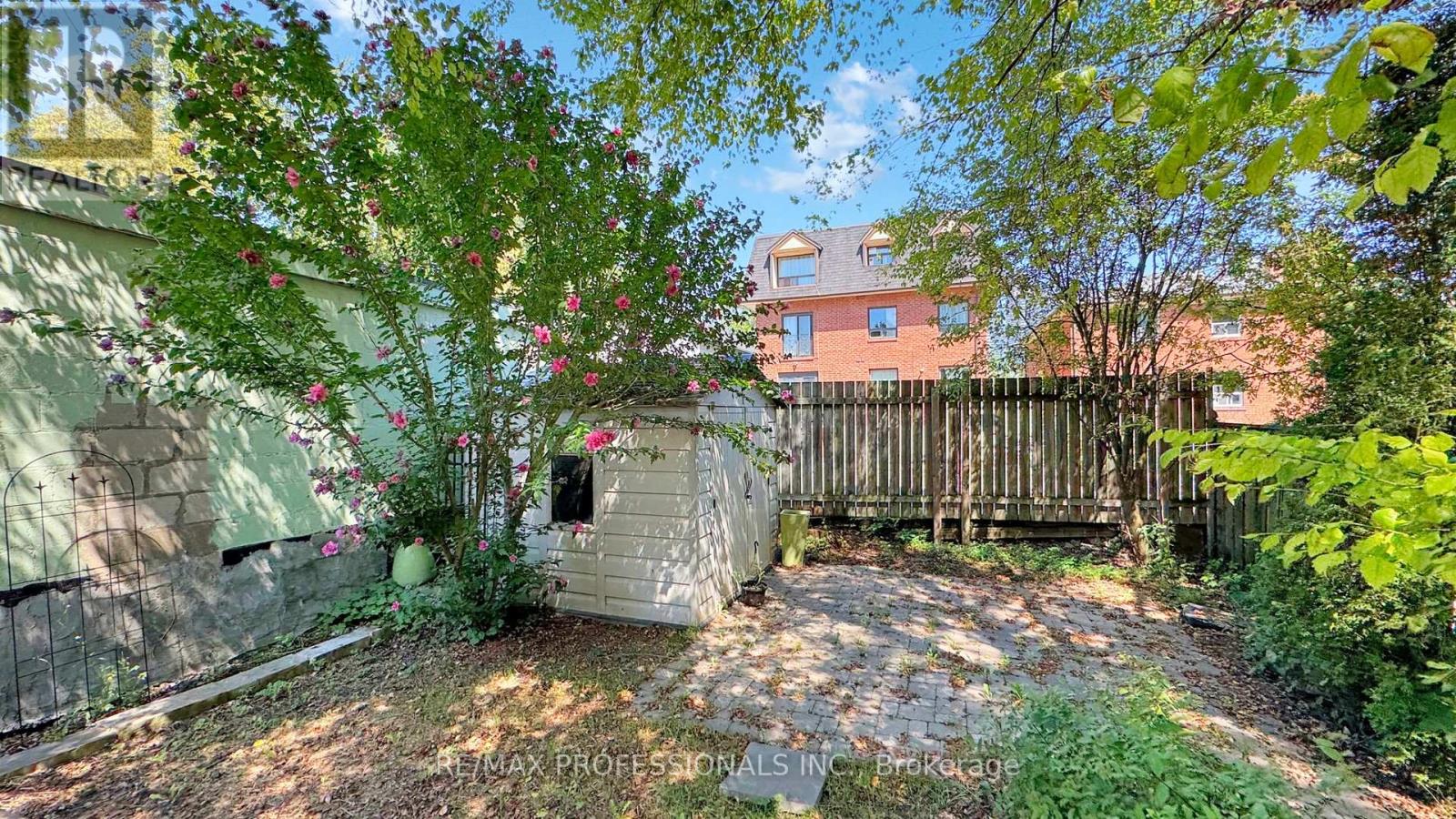 49 Albert Avenue, Toronto, Ontario  M8V 2L6 - Photo 36 - W12437260