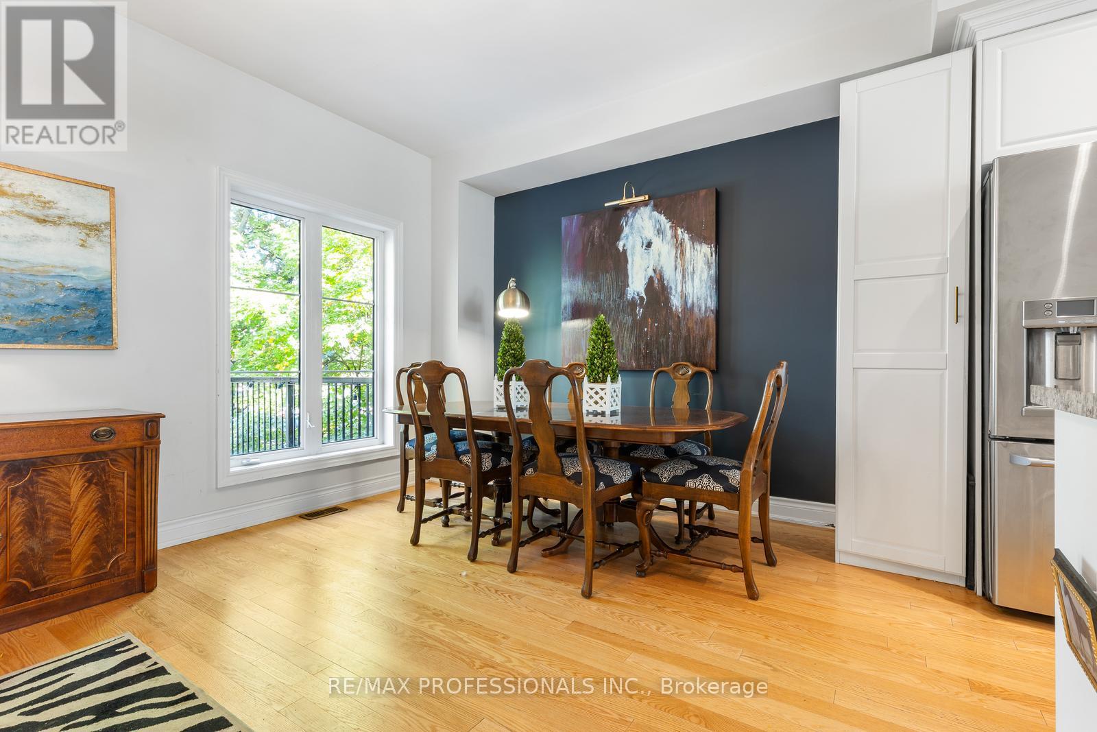 16 Dryden Way, Toronto (Willowridge-Martingrove-Richview), Ontario  M9R 0B2 - Photo 12 - W12437261