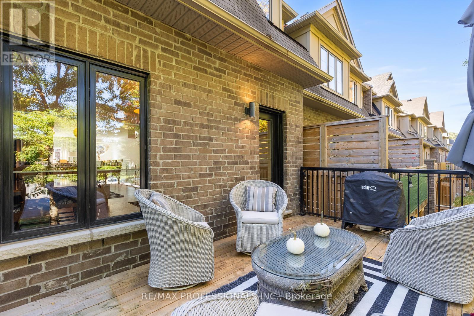 16 Dryden Way, Toronto (Willowridge-Martingrove-Richview), Ontario  M9R 0B2 - Photo 15 - W12437261