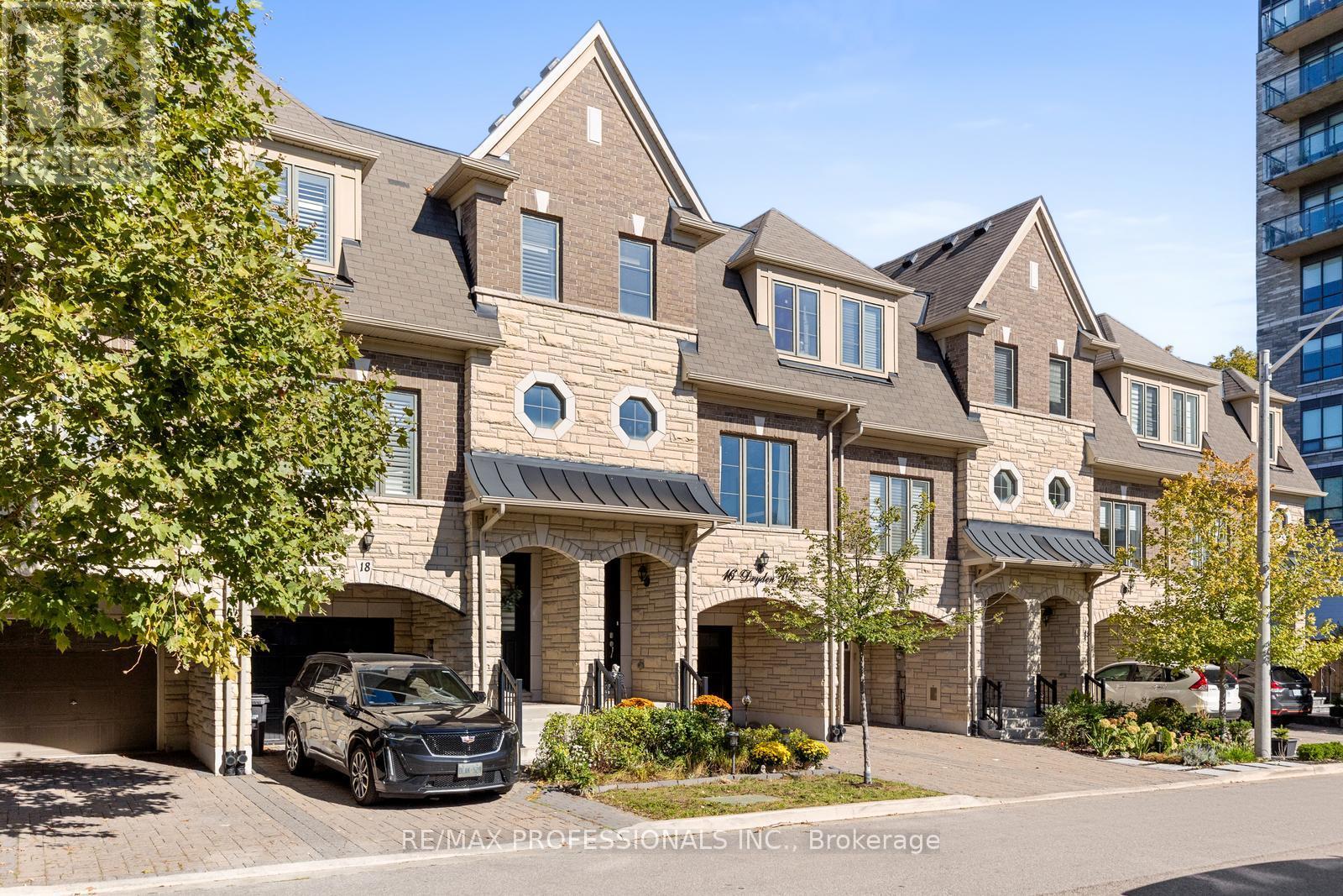 16 Dryden Way, Toronto (Willowridge-Martingrove-Richview), Ontario  M9R 0B2 - Photo 2 - W12437261