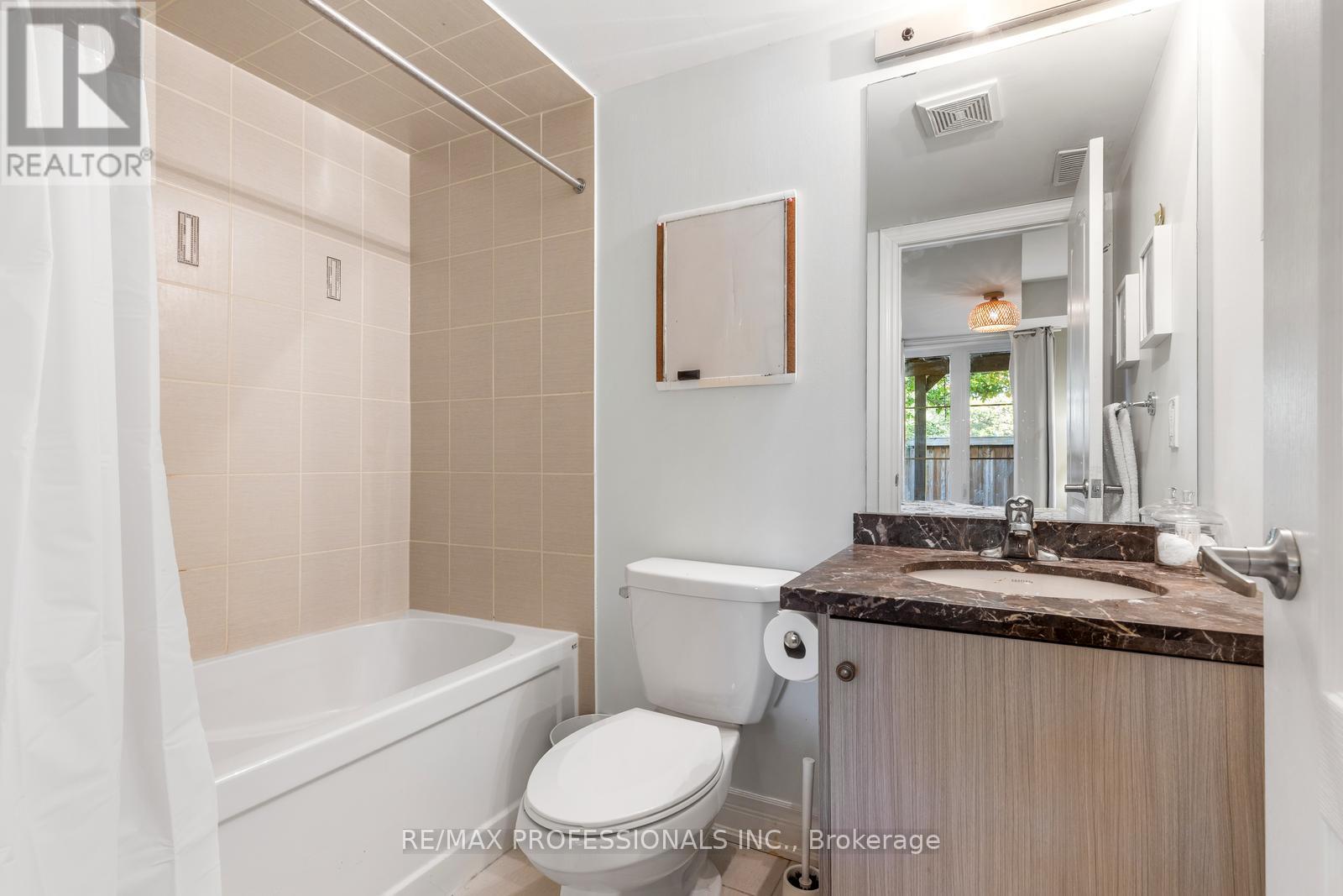 16 Dryden Way, Toronto (Willowridge-Martingrove-Richview), Ontario  M9R 0B2 - Photo 28 - W12437261