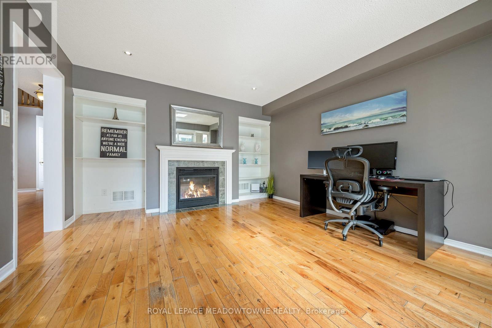 15 Harriet Street, Halton Hills, Ontario  L7G 5W4 - Photo 15 - W12437304