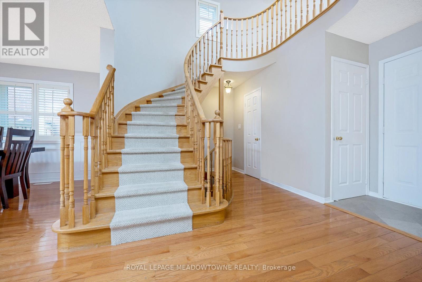 15 Harriet Street, Halton Hills, Ontario  L7G 5W4 - Photo 23 - W12437304