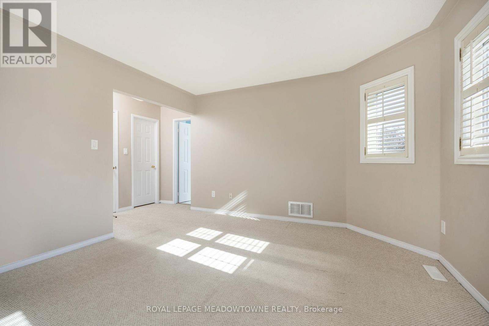 15 Harriet Street, Halton Hills, Ontario  L7G 5W4 - Photo 26 - W12437304