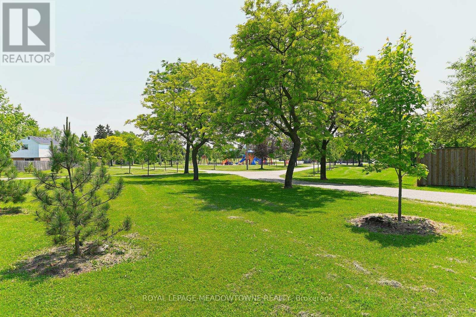 4 Greenfield Square, Brampton (Northgate), Ontario  L6S 2J3 - Photo 27 - W12437309