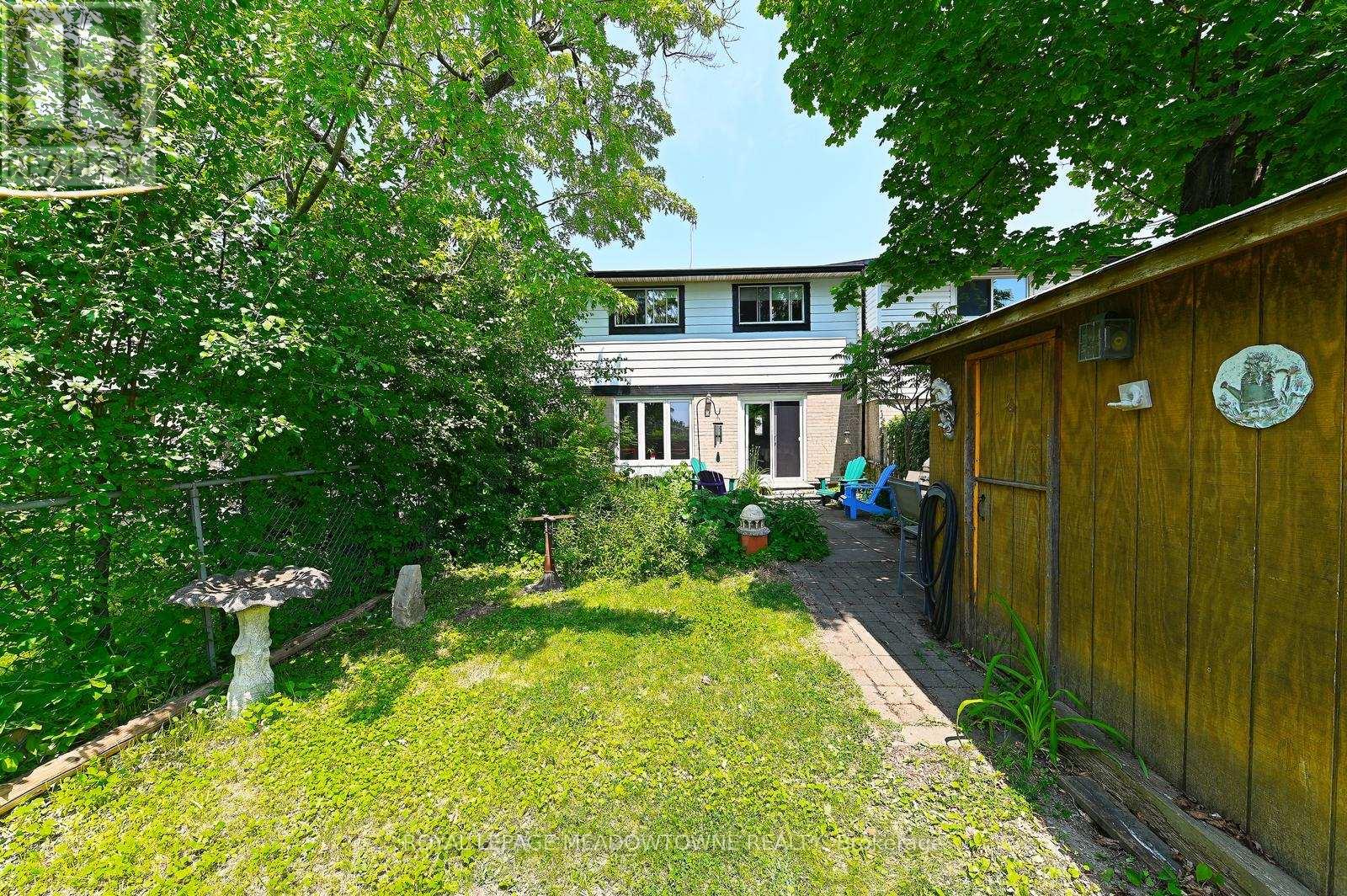 4 Greenfield Square, Brampton (Northgate), Ontario  L6S 2J3 - Photo 29 - W12437309