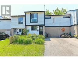 4 Greenfield Square, Brampton (Northgate), Ca